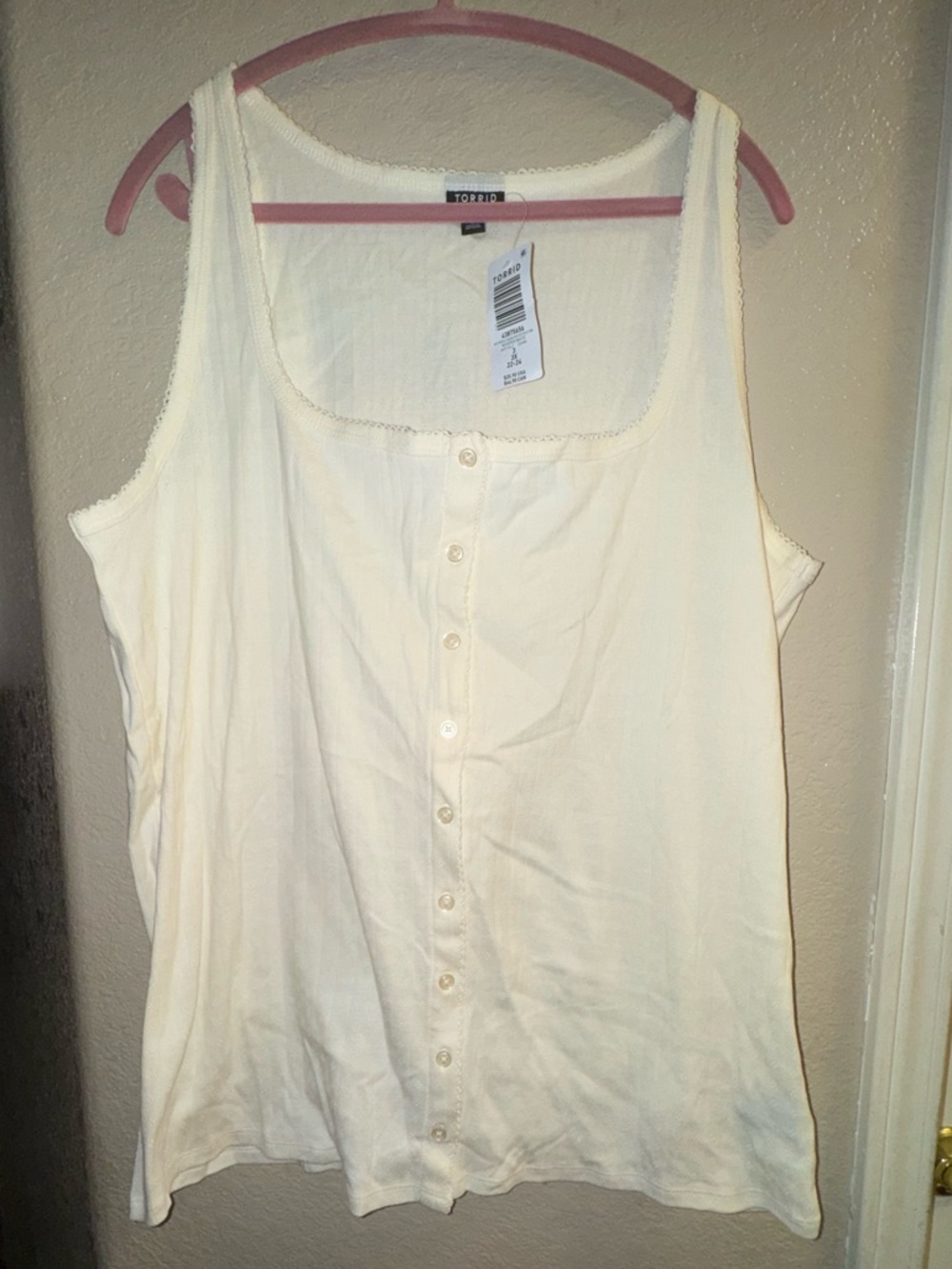 torrid Cream Button-Front Scoop Tank Top - Women